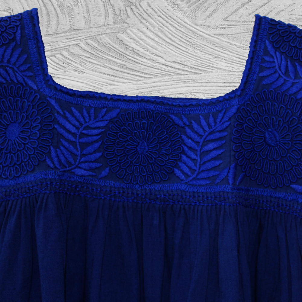 Blusa azul sin manga